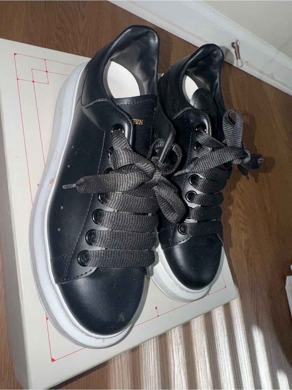 Alexander McQueen Black Leather Low-Top Sneakers with White Sole